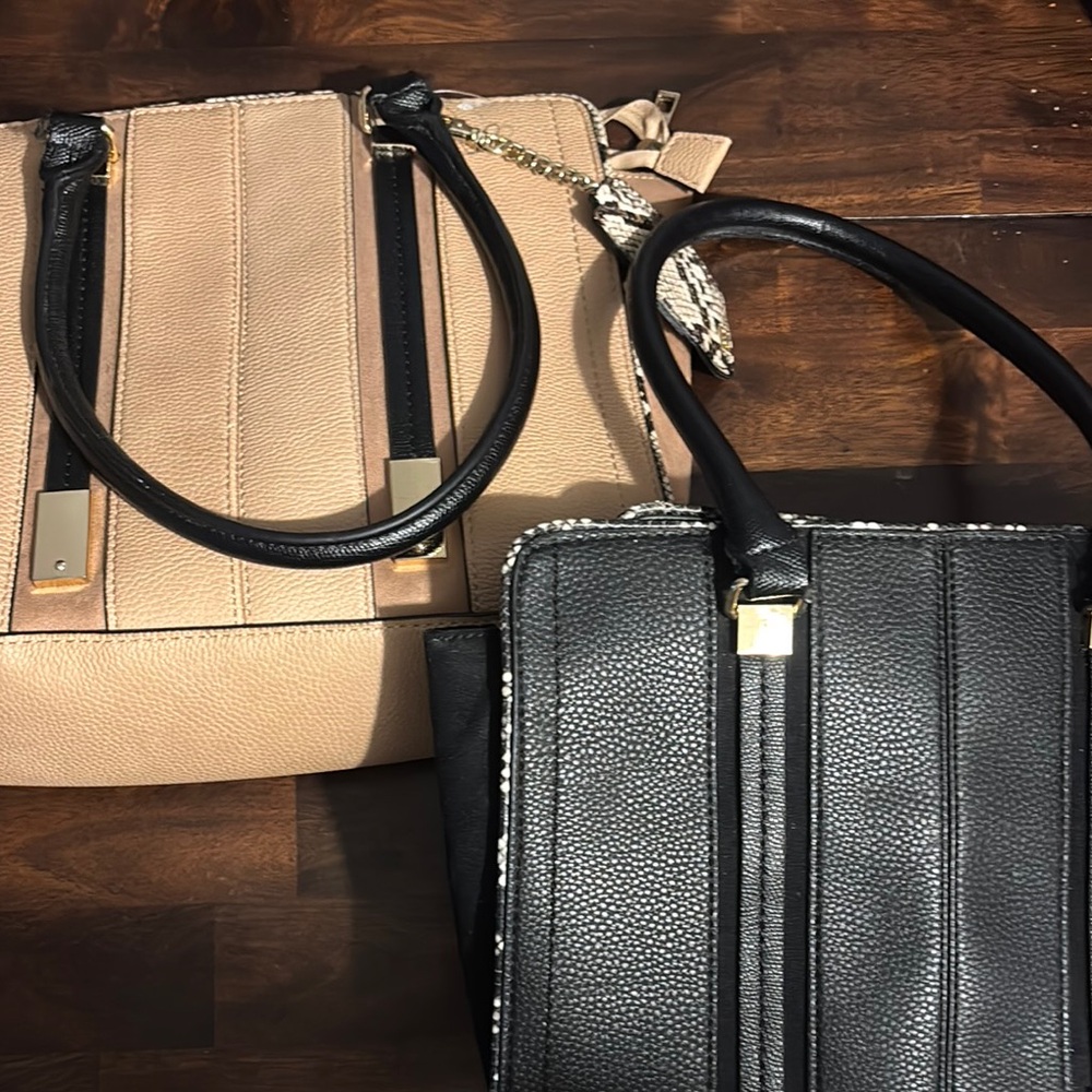 ✨ANY 2 FOR 15 ANY 3 FOR 20✨- Set of 2 Black and Tan Call It Spring Tote Purses